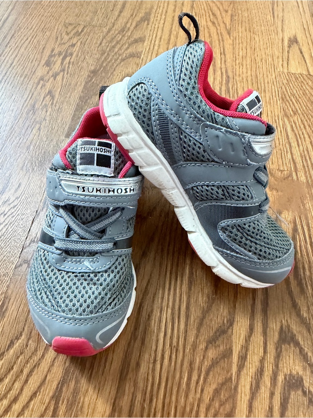 Tsukihoshi Velocity Gray and Red Kids Athletic Sneakers, toddler size 9.5